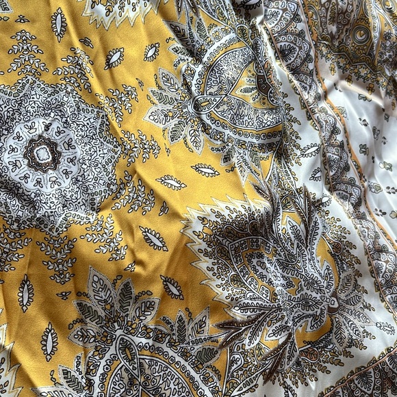 Boho Paisley Ruched Slit Midi
Skirt, Size: 2X - Picture 12 of 17